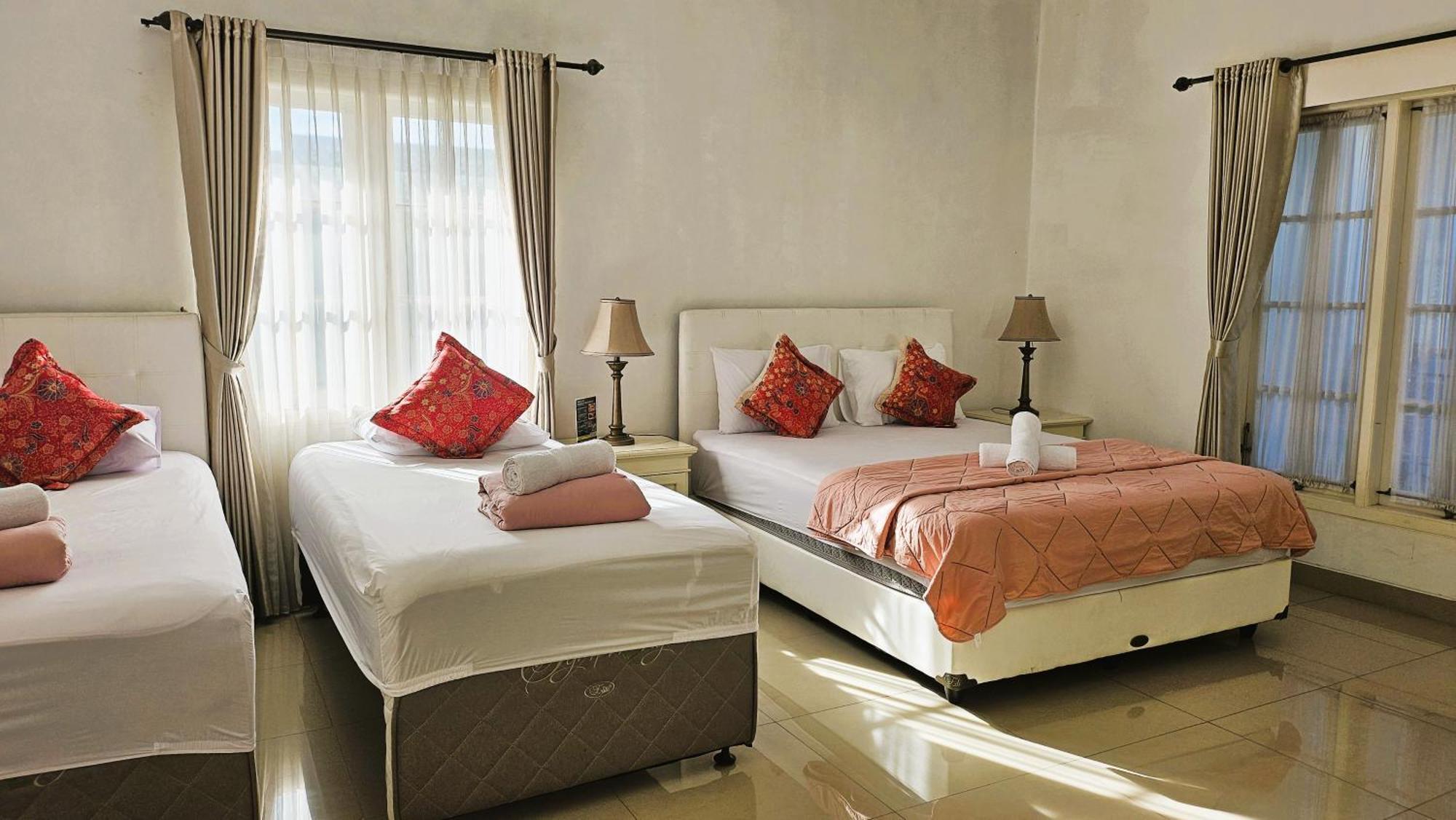 Hotel Surokarsan 9 House Yogyakarta Zimmer foto