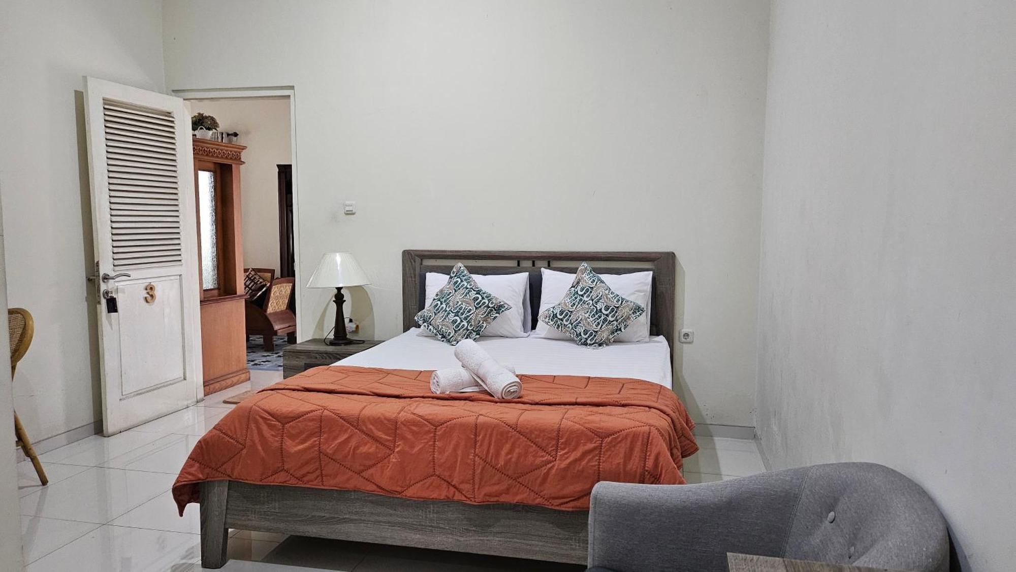 Hotel Surokarsan 9 House Yogyakarta Exterior foto